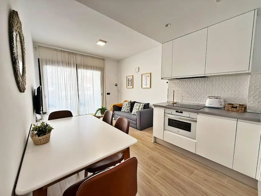 Nuevo Y Centrico Apartamento De Playa Fuengirola