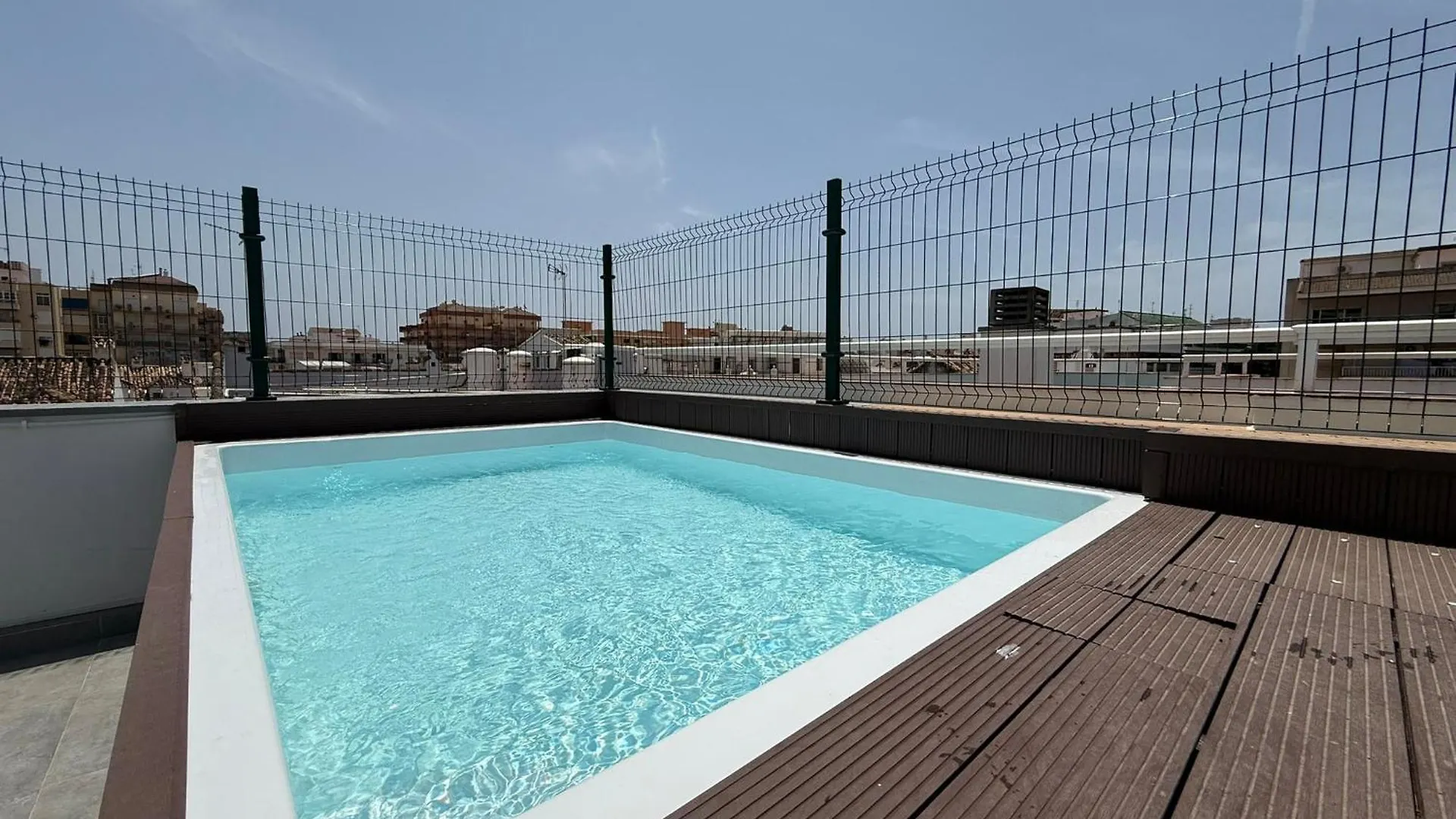 Nuevo Y Centrico Apartamento De Playa Fuengirola